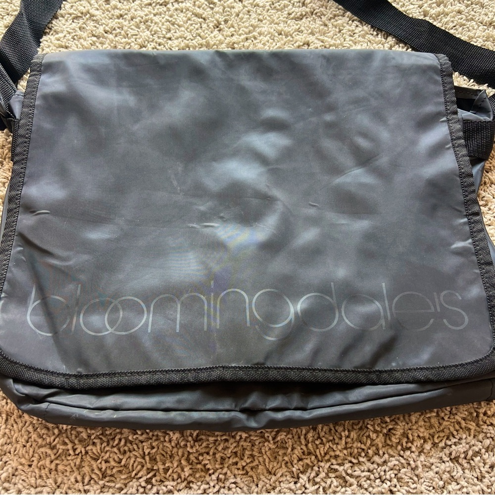Bloomingdale’s Black Nylon Messenger Bag Crossbody Satchel Tote Purse A5